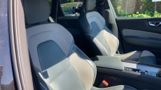 Volvo Xc60 2.0 B4D R DESIGN Pro 5dr AWD Geartronic Diesel Estate